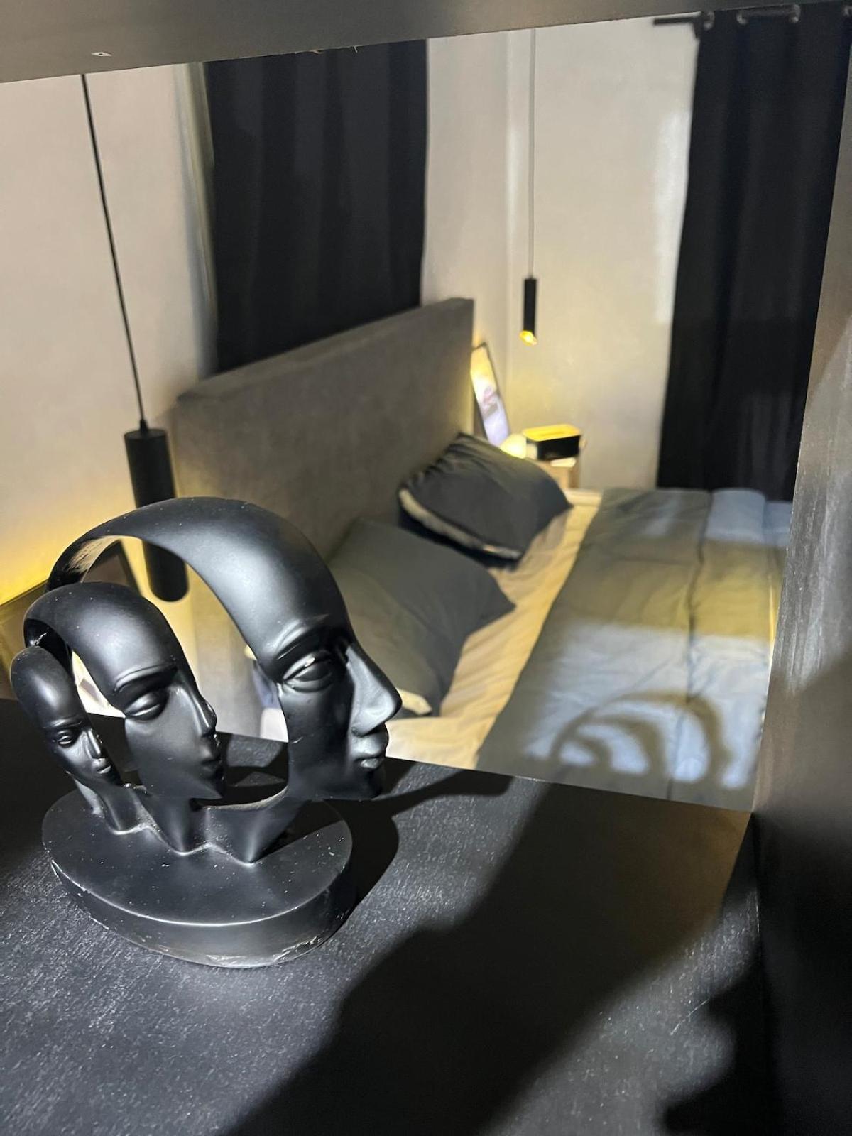 Private 10 Minutes From The Airport * Cairo