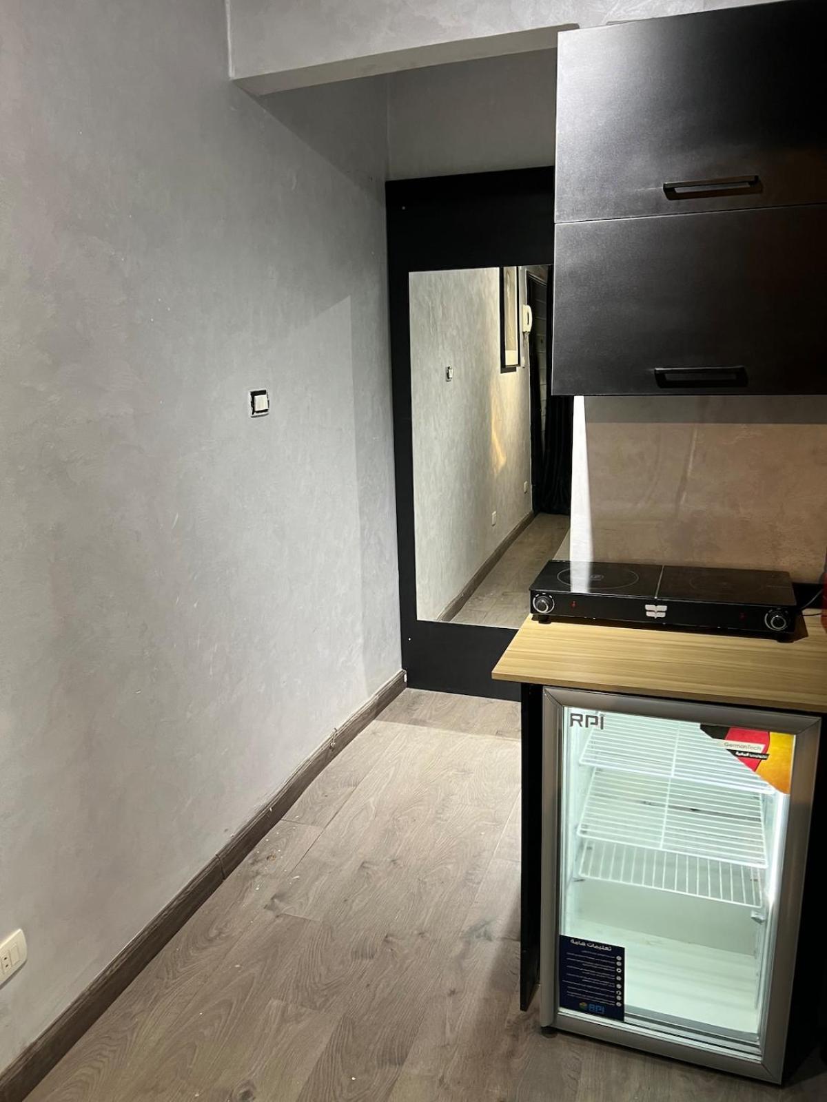 Private 10 Minutes From The Airport Apartment